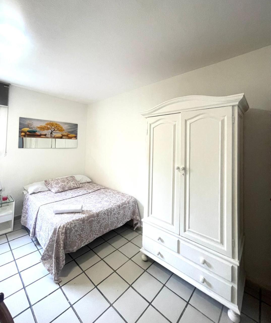 Habitacion Muy Centrica. Granada Kültér fotó