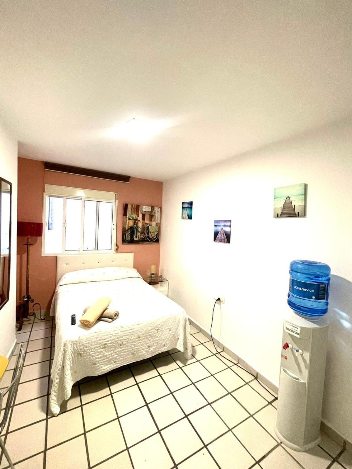 Habitacion Muy Centrica. Granada Szoba fotó